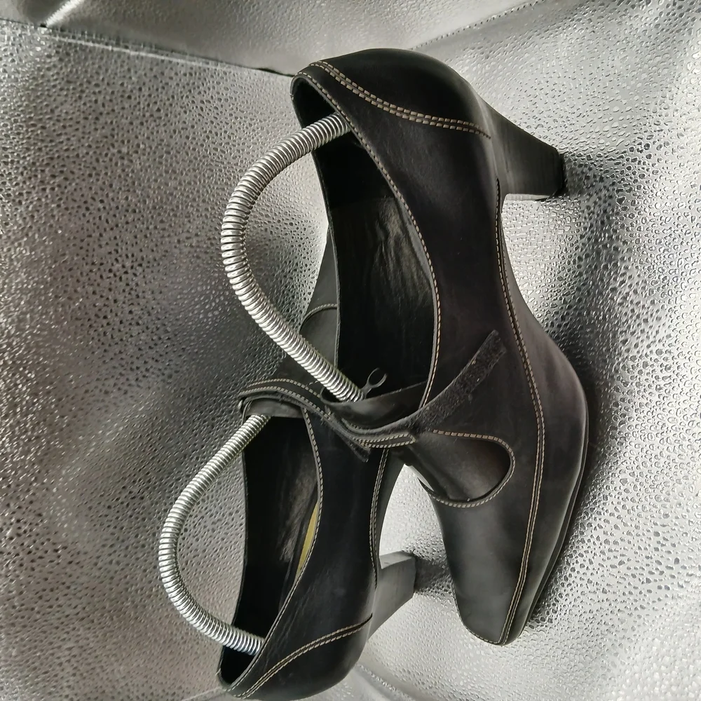 Aeropostale Black Leather Heels Women's Size 10